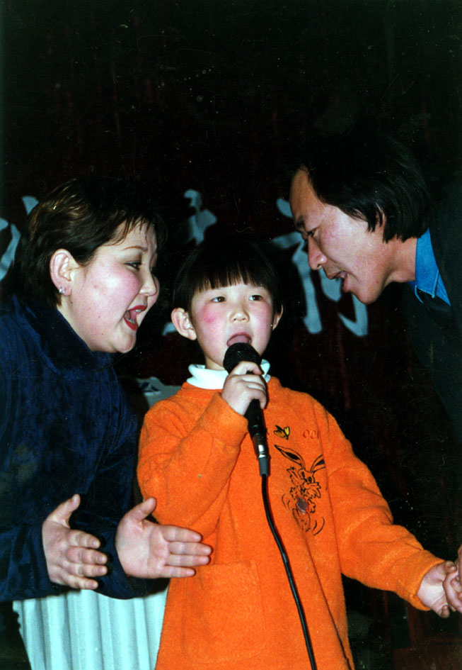专访《吉祥<em>三宝</em>》创作、演唱者布仁巴雅尔_传