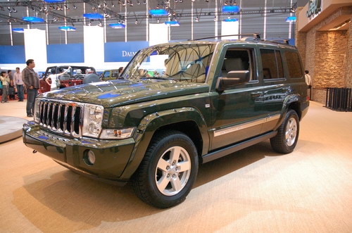 吉普指挥官是一款名符其实的越野车