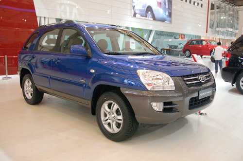 国产在即 进口起亚狮跑降1.5万 2.0车型售22万